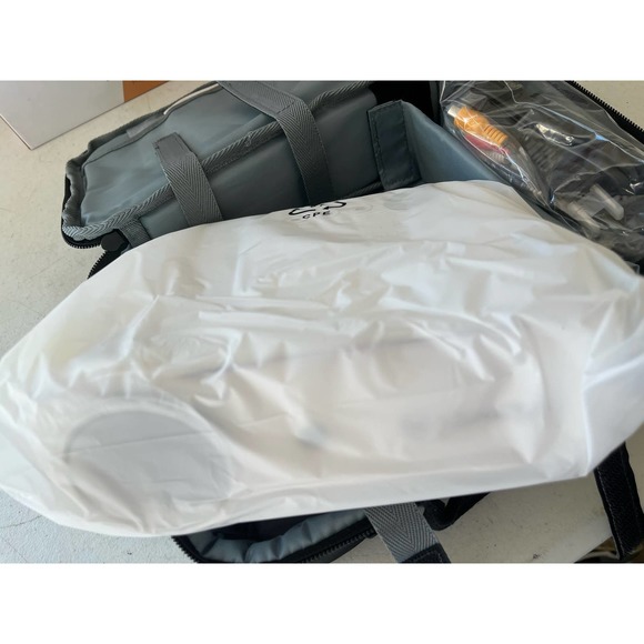 New Vankyo Projector and 100” Screen D30T - Picture 13 of 16